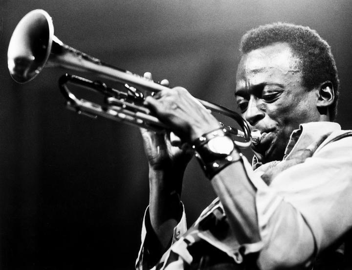 在旋律中低语,只为你而弹 在旋律中低语,只为你而弹