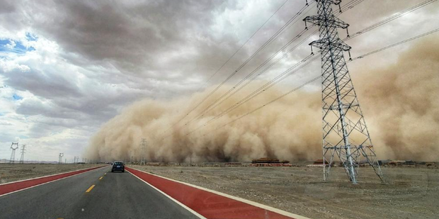 黄沙漫天，我的一天？