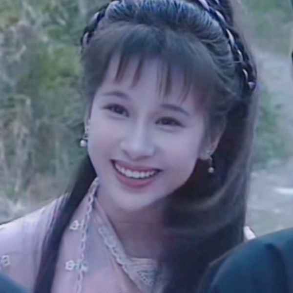 在月光下，你便是最美的诗行！