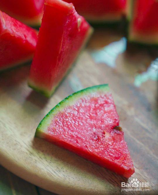 夏日里的甜蜜西瓜