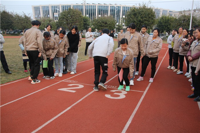 接力棒上的阳光与汗水？