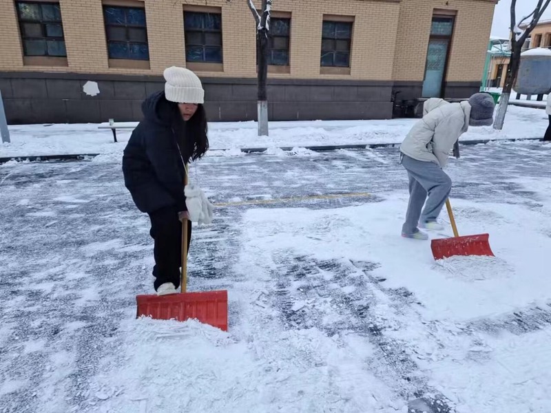 雪后扫街记