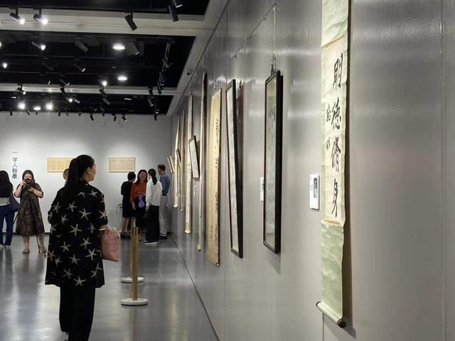 对联日记｜窗前一联，写尽人间烟火气