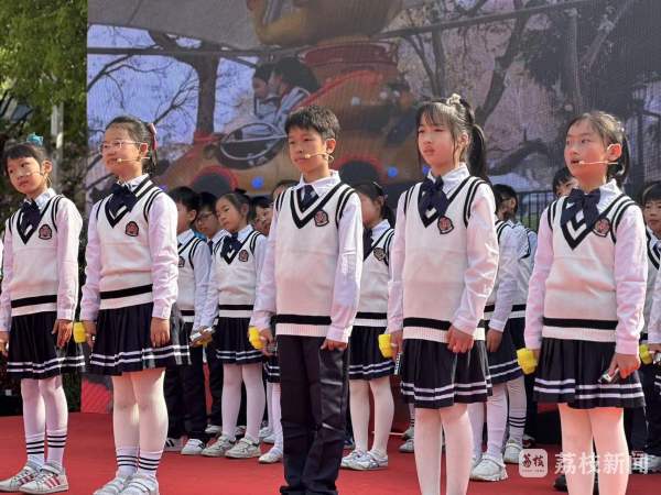 十岁这一天,我终于和“小时候”说了再见… 十岁这一天,我终于和“小时候”说了再见…