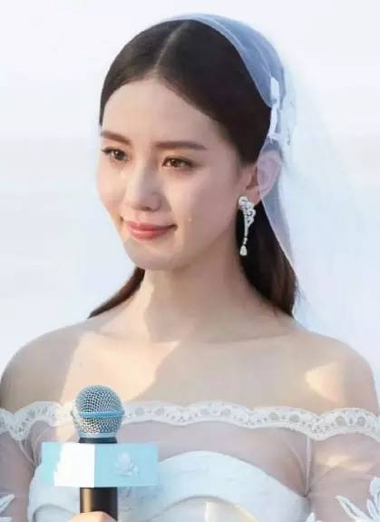 婚礼上的这封情书｜新娘写给爱人的温柔与深情