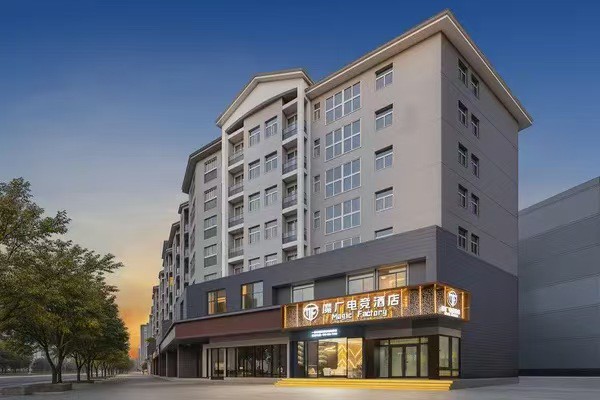 在郑州工厂店,遇见你的每一刻都是诗… 在郑州工厂店,遇见你的每一刻都是诗…