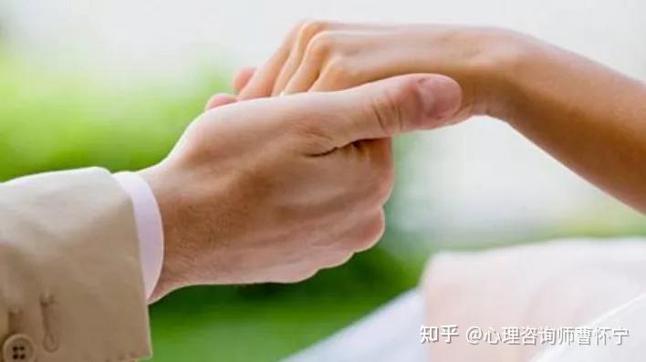 爱情话题维语—那些温柔又动人的浪漫情话