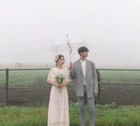 爱情的花开在婚礼的殿堂！